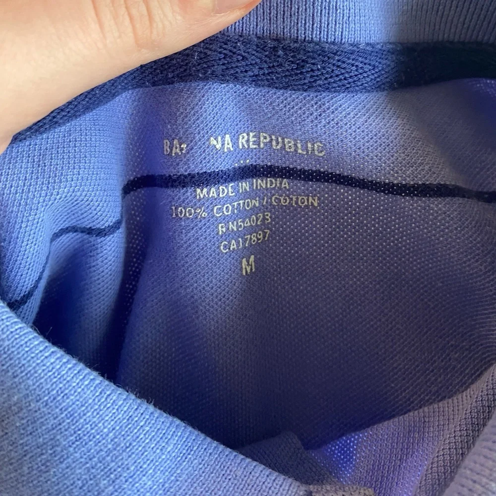 Banana Republic dark & light blue stripped business casual polo size medium